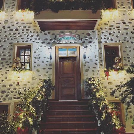 Εννεα Μουσεσ Παραδοσιακός Ξενώνας Velventós 外观 照片